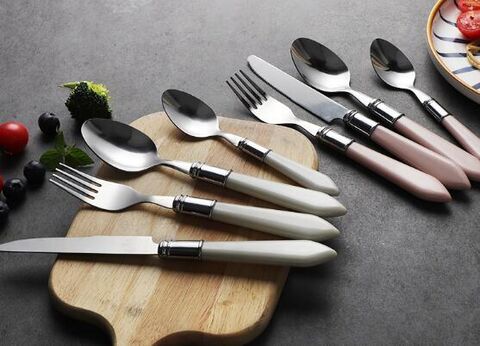 Are you looking for some cutlery sets? Garbo provides you with various choices