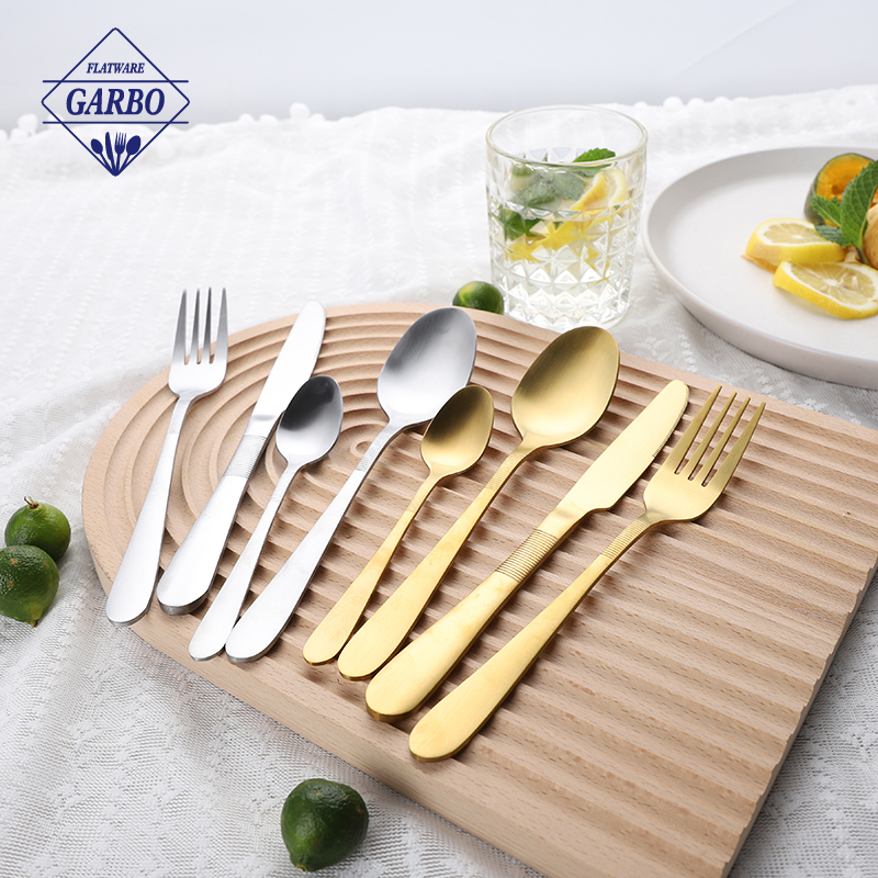 Classical Silverware set of 24pcs cutlery set with metal stand