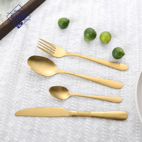 High quality  retro  4pcs flatware with godlen color 