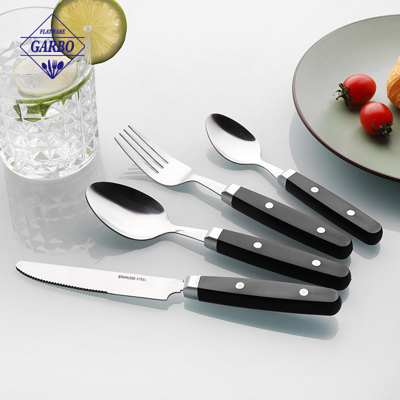 Set of 4pcs classic design silverware stainless steel cutlery set with black plastic PP handle