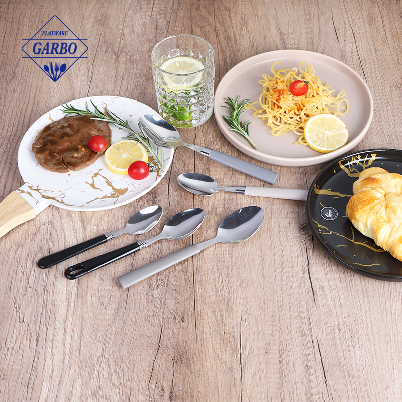 China supplier cutlery sets with plastic handle for home 