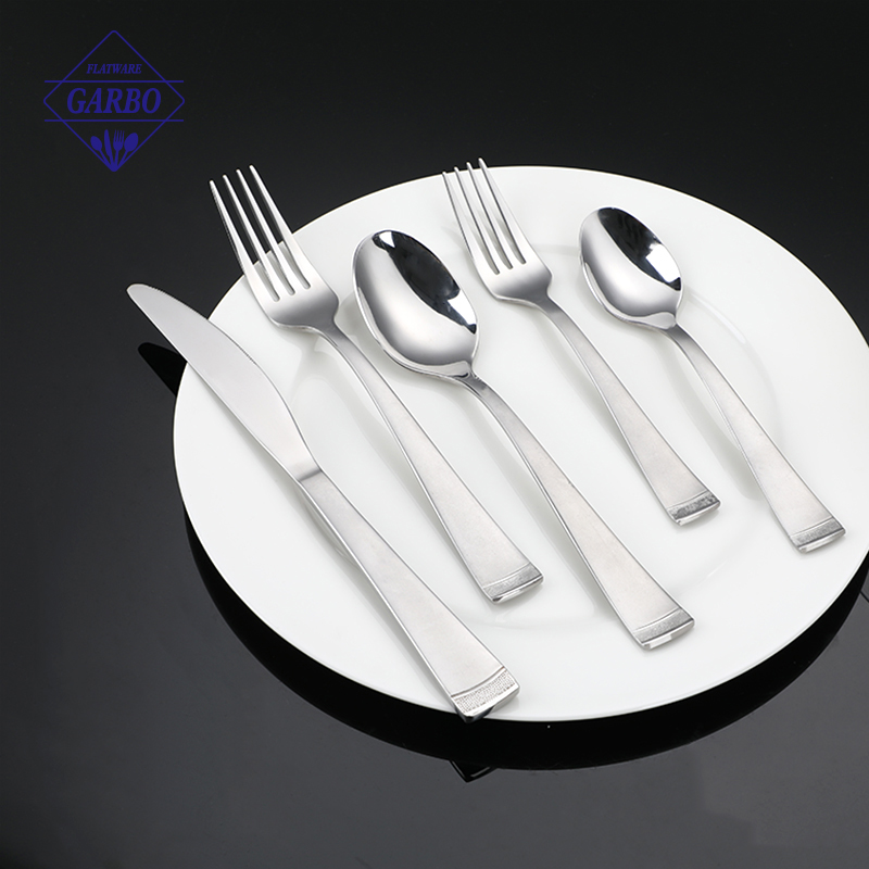 Silver 5pcs Stainless Steel Cutlery Set with Sandblasting Handle