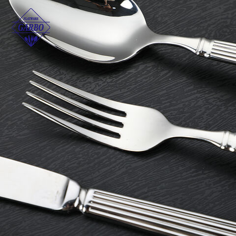 High-end flatware set with Roman column design